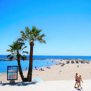 https://beachfront-urb-luxury-apartment.1costadelsol.com